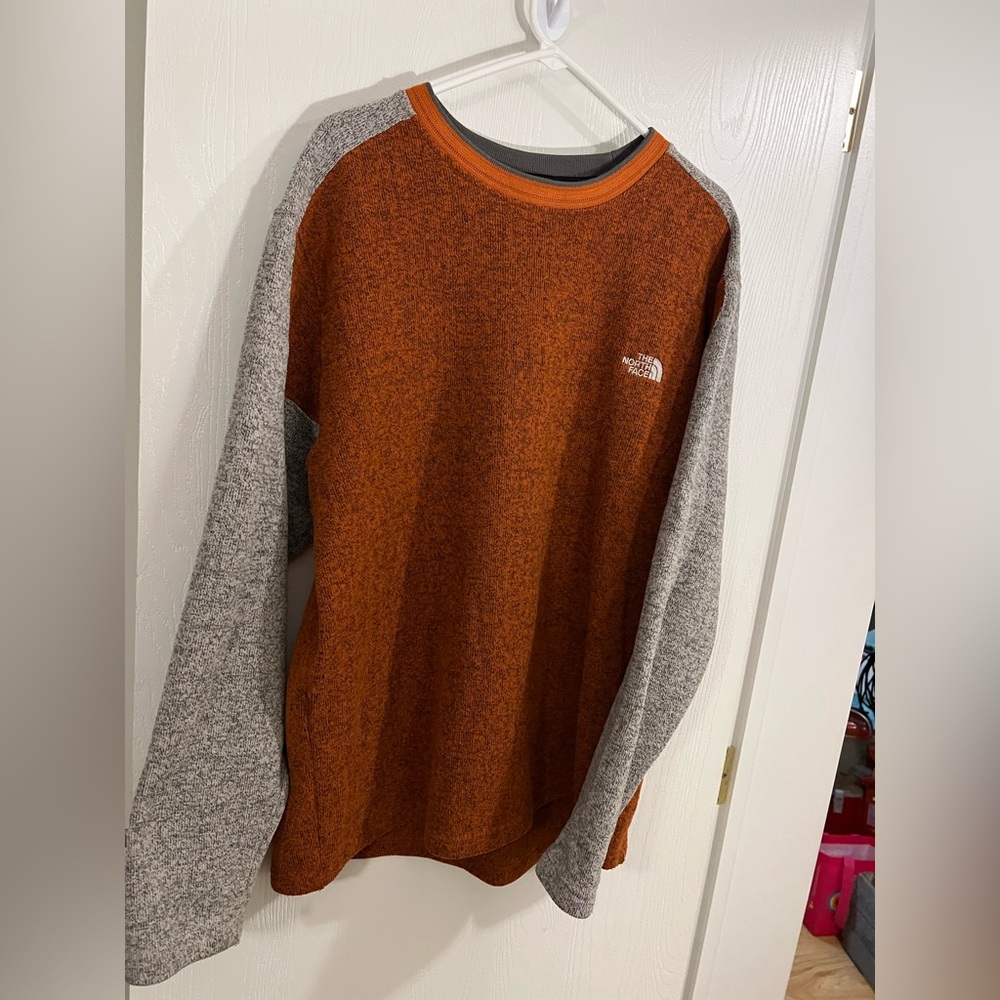 The North Face Men's Orange and Gray Sweater - Picture 3 of 10
